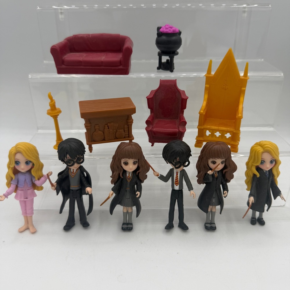 Wizarding World Harry Potter Magical Minis Figure Lot Hermione Luna Furniture